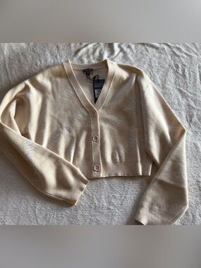 TRUE RELIGION AOP CROPPED CARDIGAN M NWT FOG